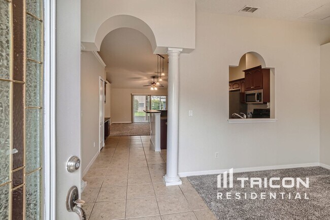 Foto del edificio - 452 Kettering Rd
