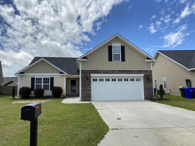 Building Photo - 512 Arbor Dr