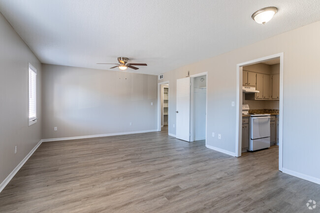 Sala de estar - Riverwalk Apartments - Townhomes