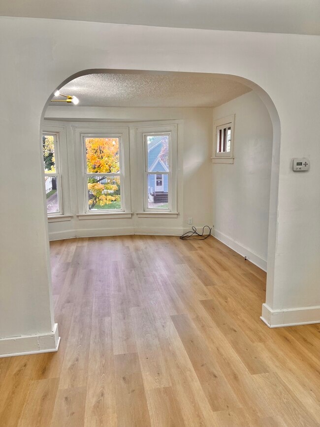 Building Photo - 250 Saint Lawrence Ave