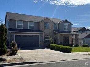 Building Photo - 428 Summit Ridge Dr