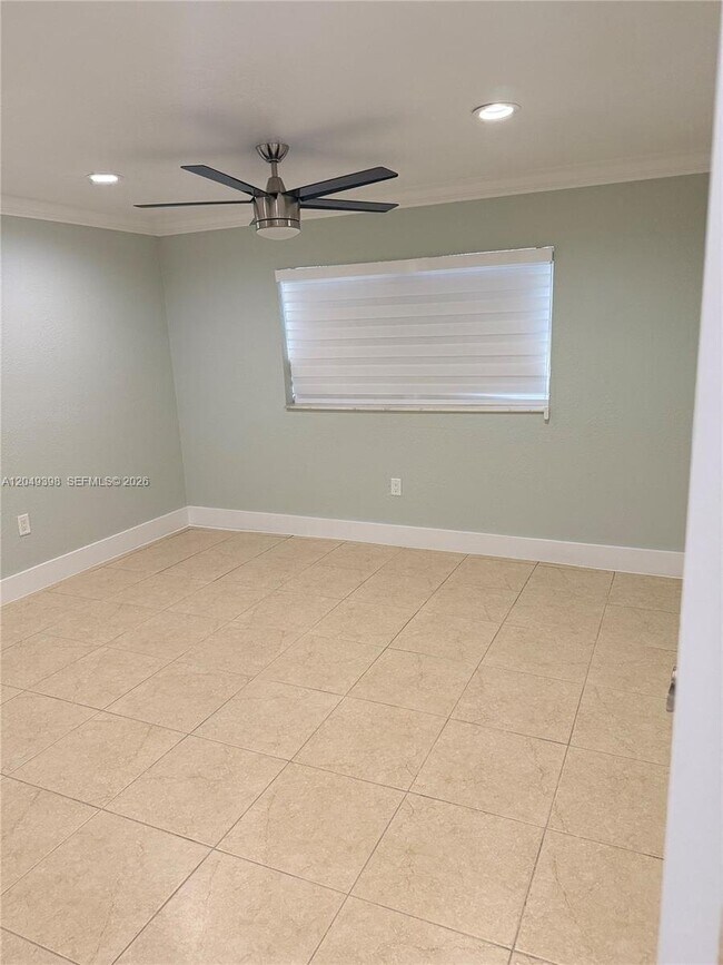 Foto del edificio - 9675 SW 19th St