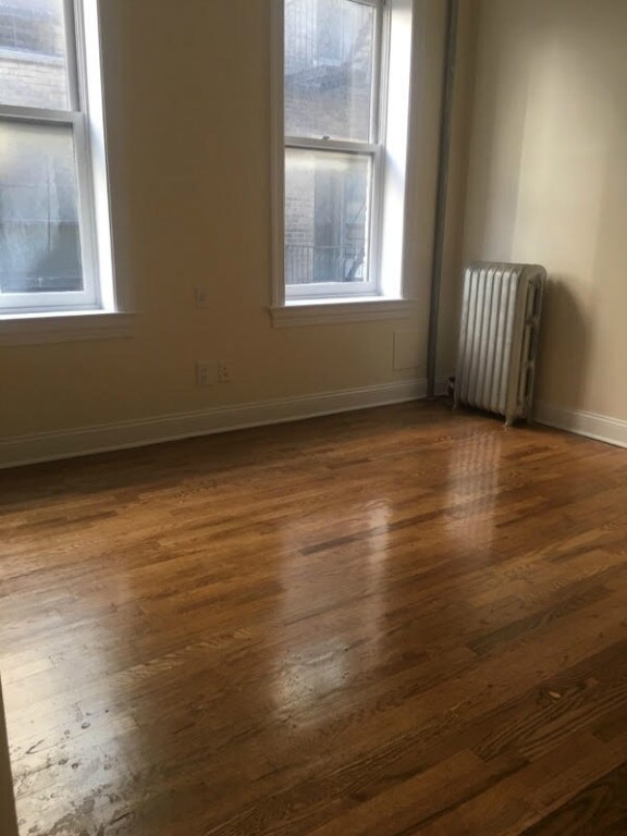 Primary Photo - 209 W 11th St