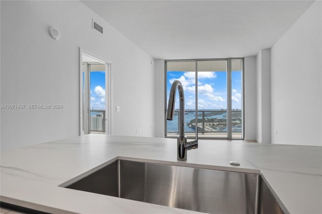 Building Photo - 1400 Biscayne Blvd
