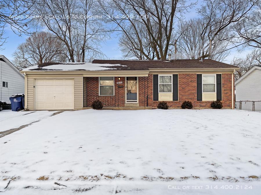 Foto principal - 2355 Hawthorne Manor Dr
