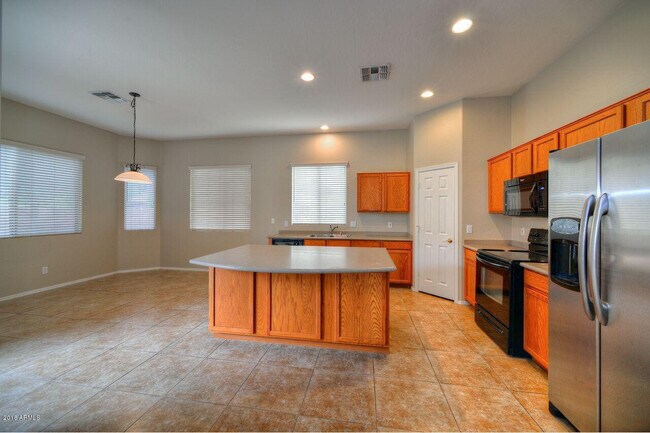 Foto del edificio - 26237 N 74th Ln