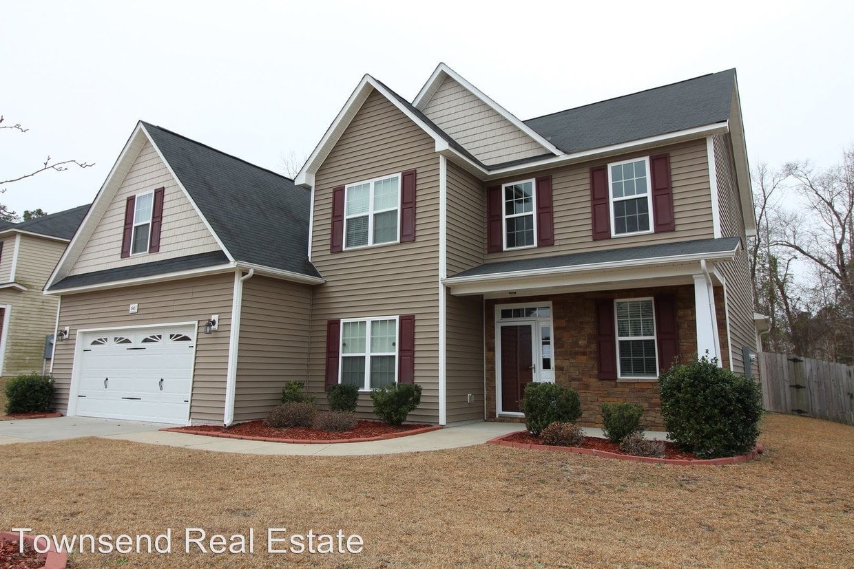 1543 Rough Rider Ln, Parkton, NC 28371 House Rental in Parkton, NC