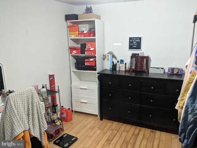 Foto del edificio - 5949 Baltimore St