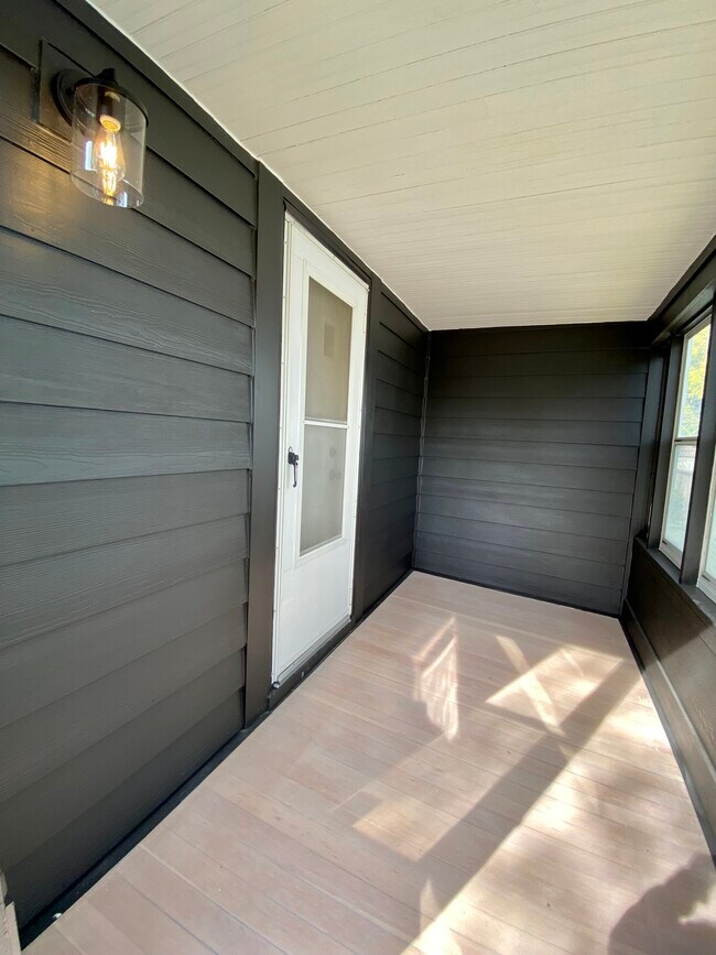Front porch - 401 Sherburne Ave