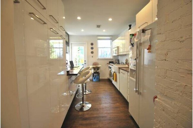 Foto del edificio - 1506 1st St NW