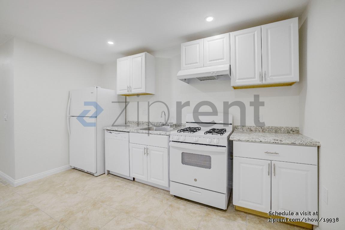 Foto principal - 1447 N Mountain Ave