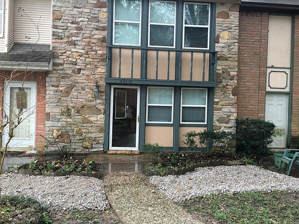 Primary Photo - 431 Sunset Dr