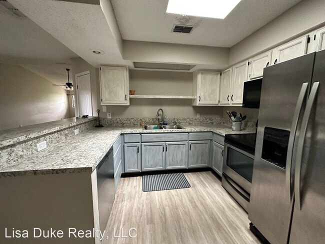 Building Photo - 3 br, 2 bath House - 445 Blue Whale Way