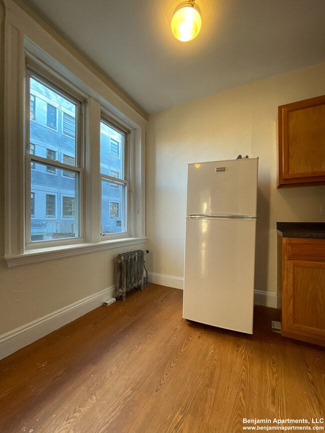 Building Photo - 1162 Boylston St