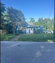 Building Photo - 310 N Rock Island St