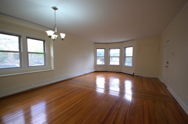 Enormous Living room/Dining Room - 251 W 261st St