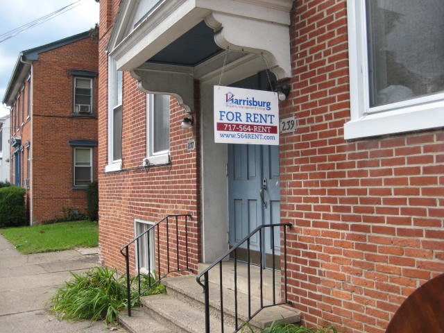 Building Photo - 237 N Union St