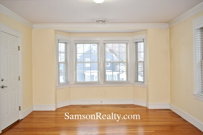 Building Photo - 19 Moses Brown St