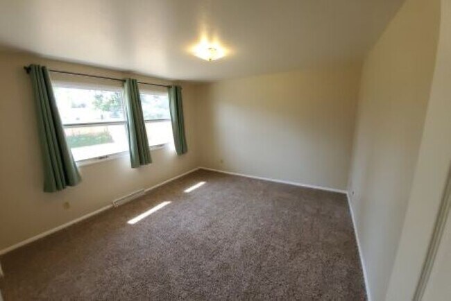 Foto del edificio - 316 19th St W