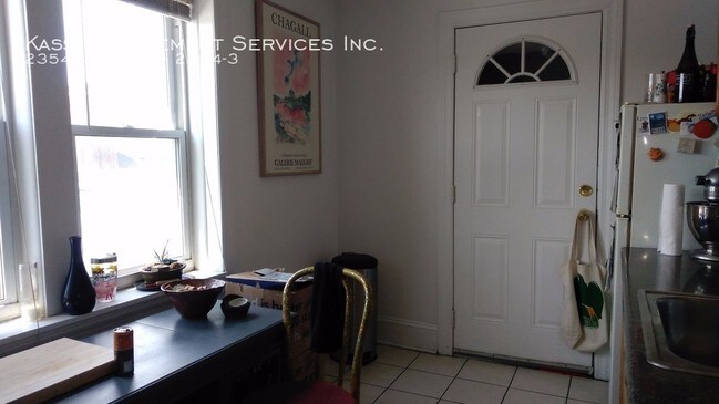 Foto del edificio - 2354 N St Louis Ave