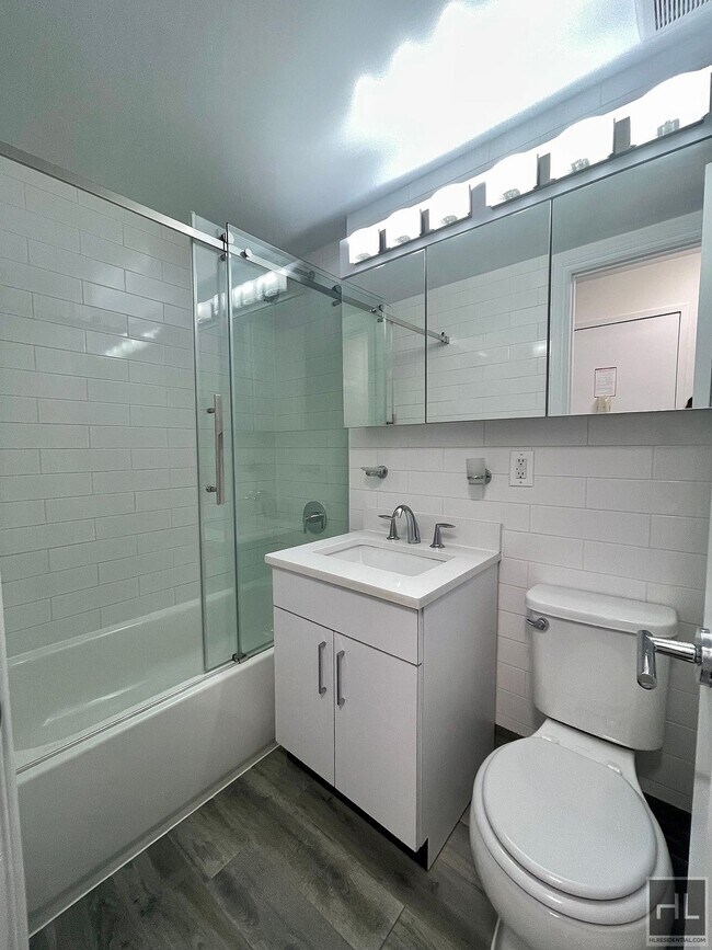 Foto del edificio - EAST 56 STREET