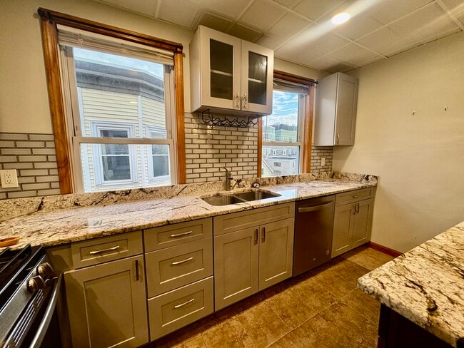 Foto del edificio - 372 Prospect St