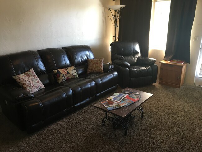 Electric Recliner Couch - 408 NE D St