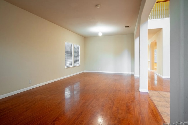 Foto del edificio - 9207 Larsons Ln