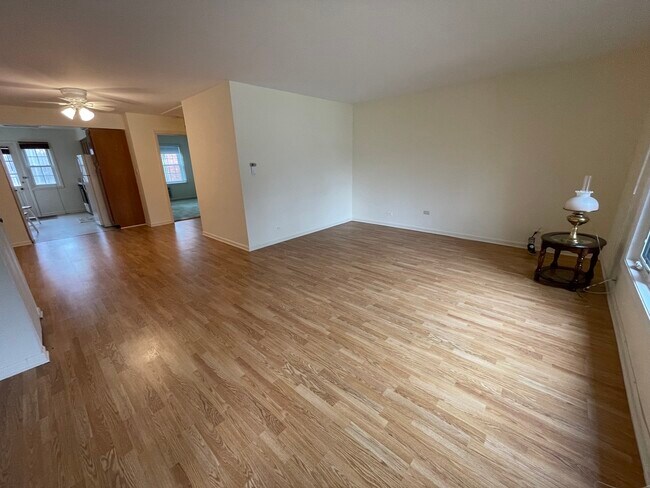 Foto del edificio - 1519 Plymouth Pl