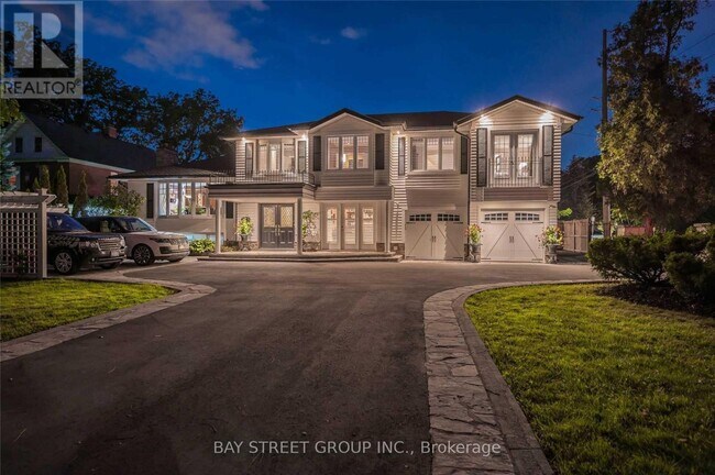 Photo du bâtiment - 363 Lakeshore Rd W