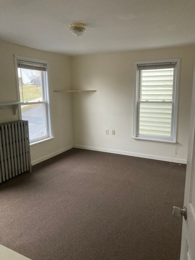 Foto del edificio - 616 Montclair Ave