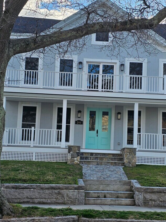Primary Photo - 281 Pequot Ave