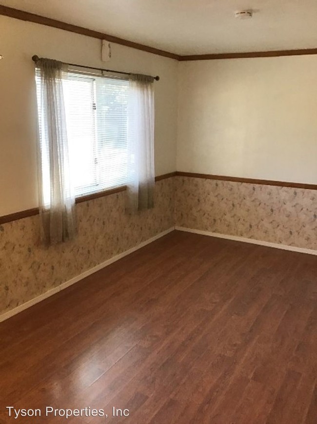 Building Photo - 3 br, 1.5 bath House - 12417 Cloudview Ave NE