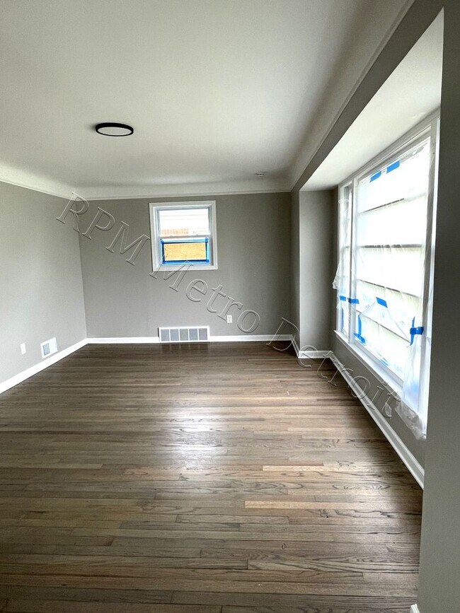 Foto del edificio - 20201 Grandville Ave