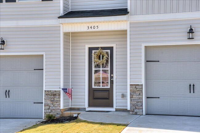 Foto del edificio - TownHomes For Rent @ Hearthstone Commons
