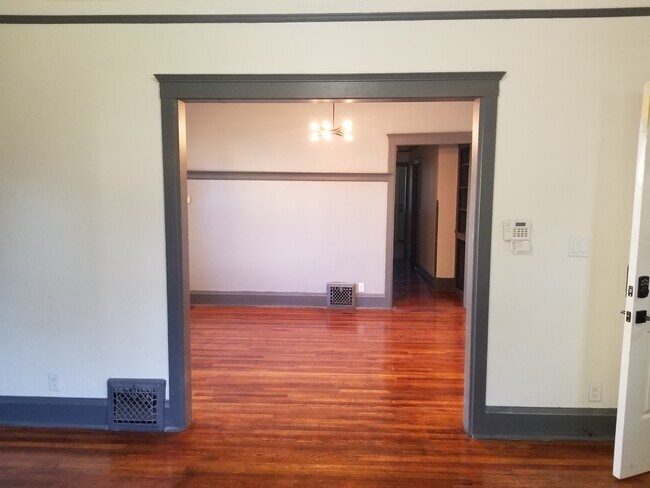 Foto del edificio - 865 Pingree St