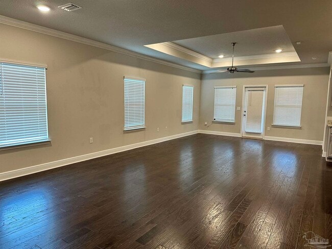 Building Photo - 7964 Huntington Creek Ln