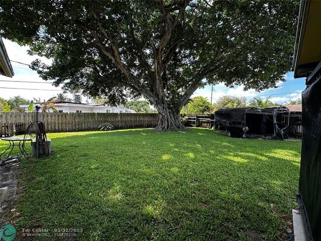 Foto del edificio - 4460 NW 59th Ct