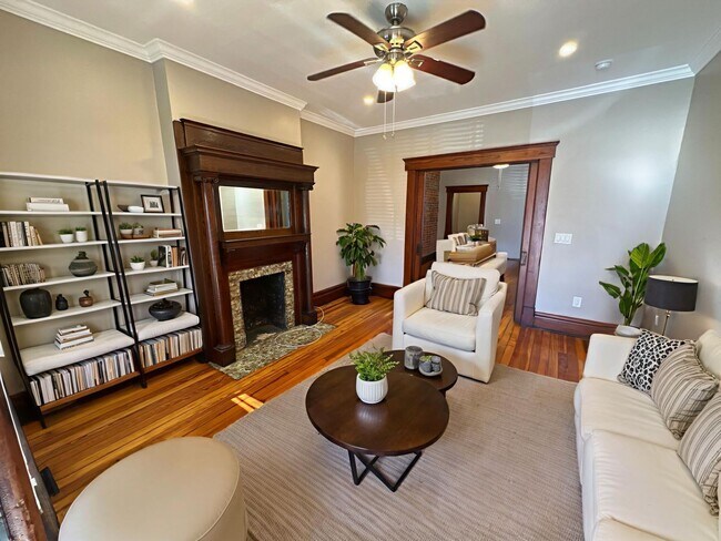 Building Photo - 138 E Lincoln St