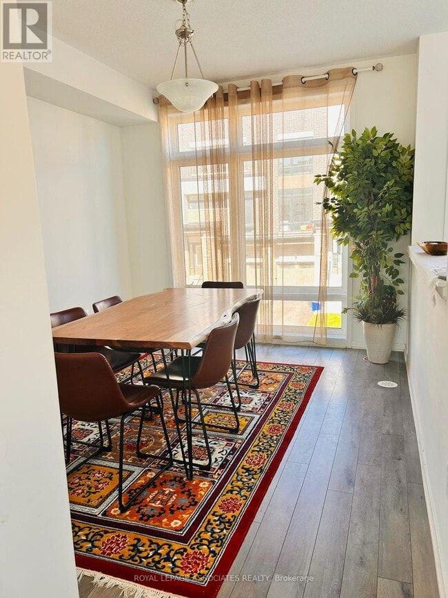 Building Photo - 779 Heathrow Path