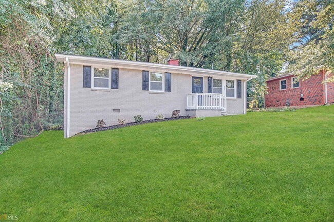 Foto del edificio - 3578 Adkins Rd NW