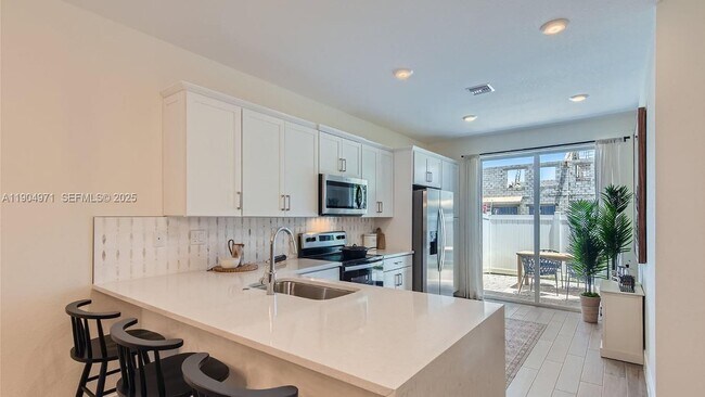 Foto del edificio - 117 SW 170th Ave