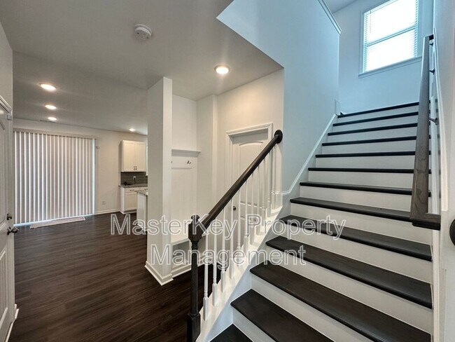 Foto del edificio - 1202 Briar Gate Dr