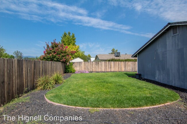 Building Photo - 4 br, 3 bath House - 1000 Beltline Road