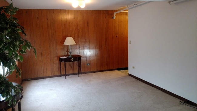 Building Photo - 7861 Niles Center Rd