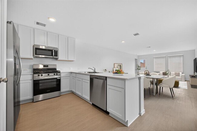 Foto del edificio - 102 Cedar Elm Ct