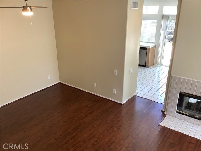 Building Photo - 932 S Lone Pine Ln