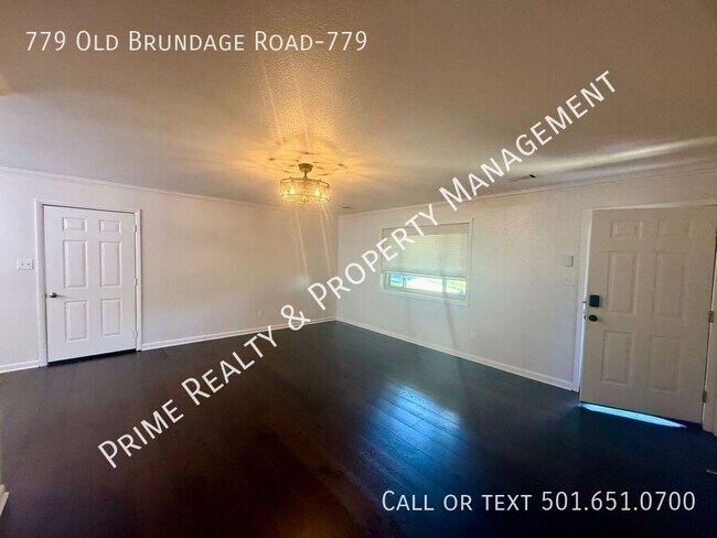 Building Photo - 779 Old Brundage Rd