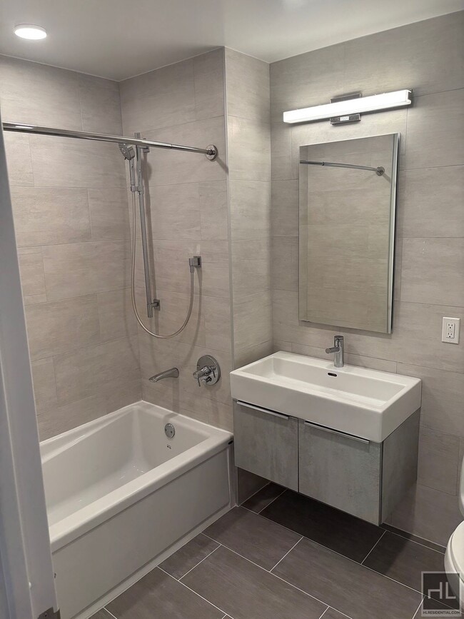 Building Photo - NORTHERN BOULEVARD