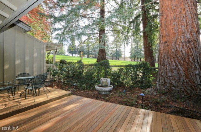 Building Photo - 3 br, 2.5 bath Townhome - 584 Sand Hill Ci...
